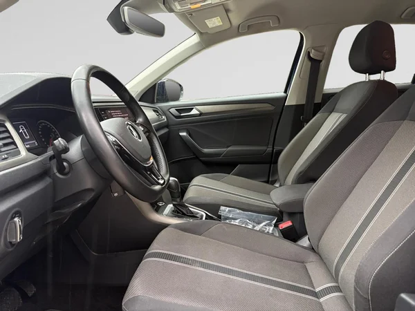VOLKSWAGEN T-Roc (2021) — foto 24 van 24