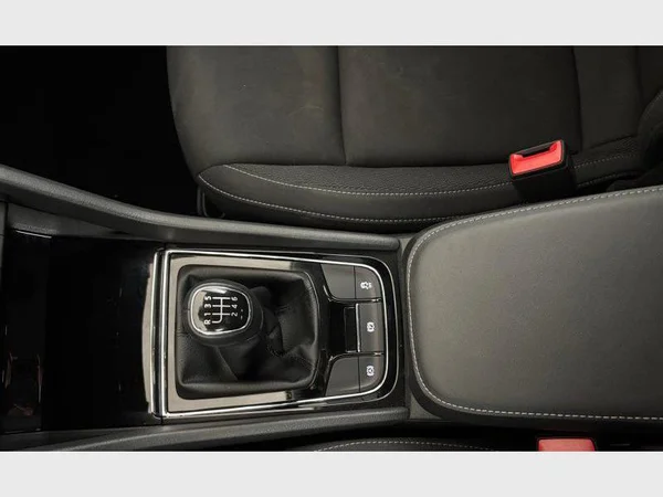 Skoda Karoq (2025) — foto 3 van 32
