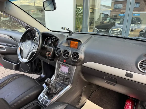 Opel Antara (2013) — foto 25 van 25