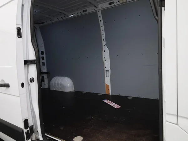 Renault Master (2023) — foto 5 van 36