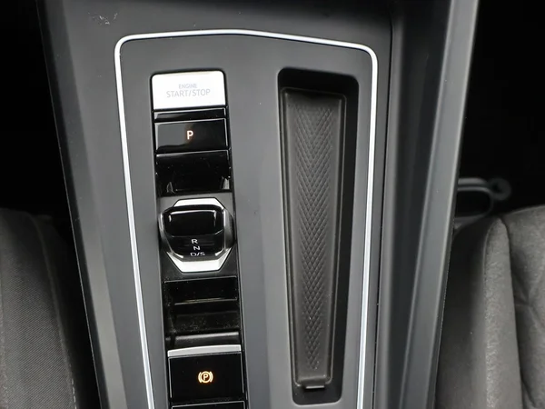 VOLKSWAGEN Golf VIII SW (2025) — foto 14 van 32