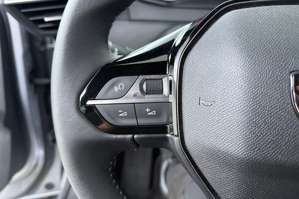 Peugeot 2008 (2025) — foto 6 van 16