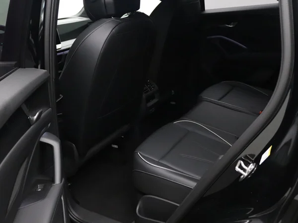 VOLKSWAGEN Tiguan (2025) — foto 15 van 15