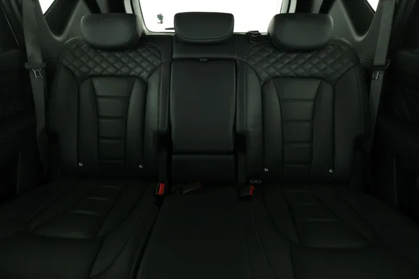 Ssangyong Rexton (2019) — foto 6 van 16