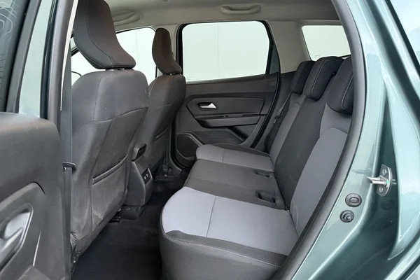 Dacia Duster (2024) — foto 20 van 21