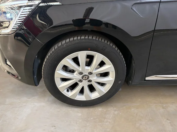 Renault Clio (2021) — foto 2 van 28