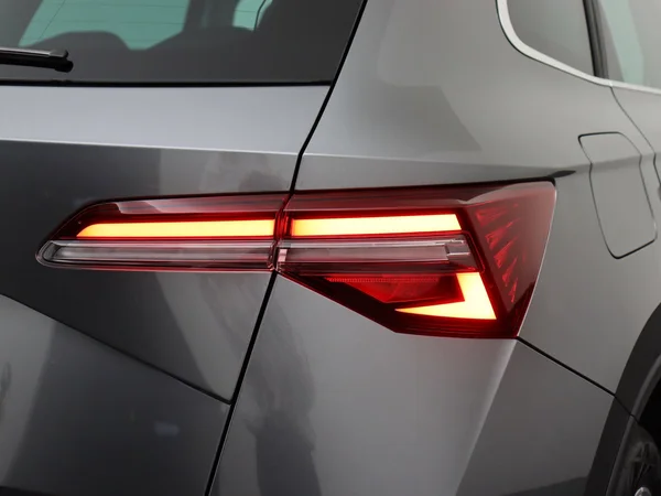 SKODA Karoq (2025) — foto 7 van 18