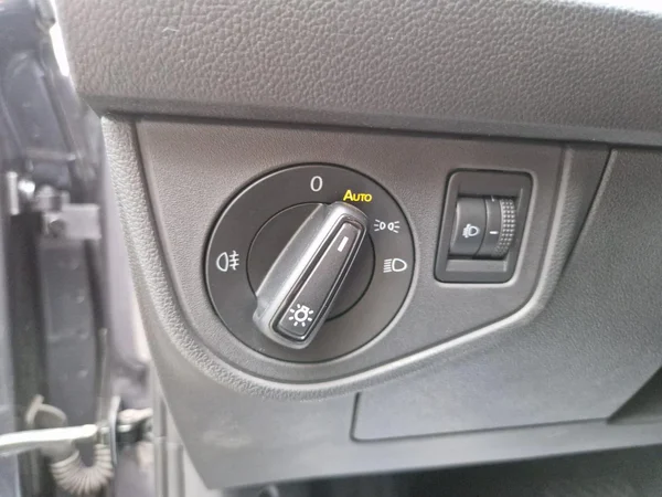 VOLKSWAGEN Polo (2023) — foto 5 van 26