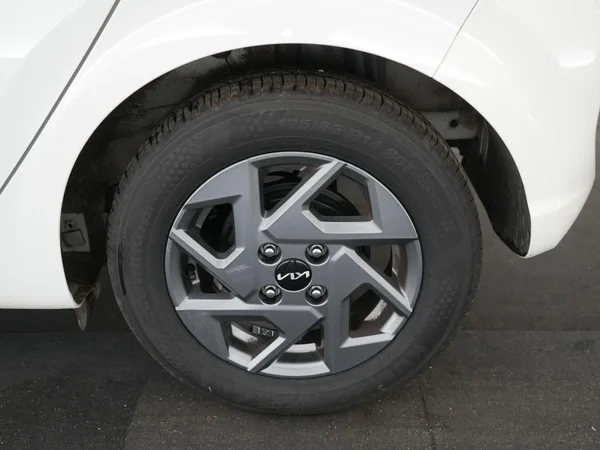 Kia Picanto (2025) — foto 6 van 22