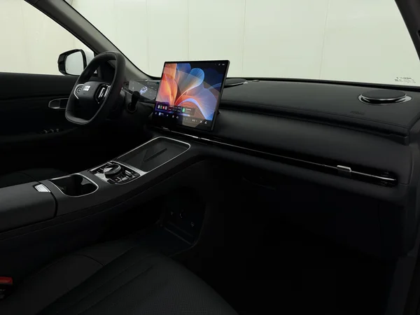 GEELY Starray EM-i (2026) — foto 3 van 29
