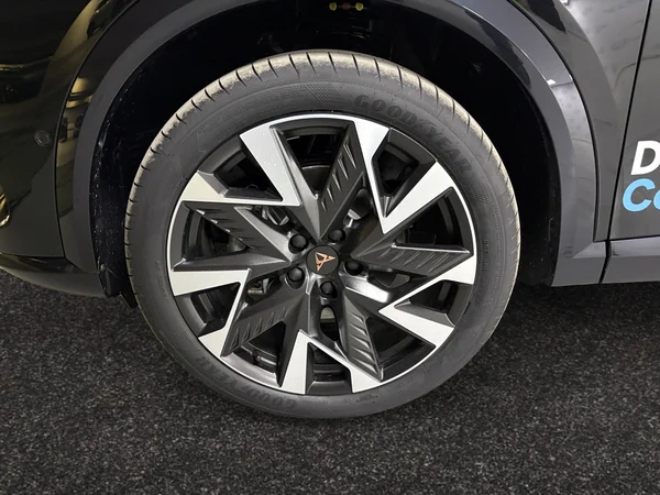 CUPRA Formentor e-Hybrid (PHEV) (2026) — foto 13 van 15