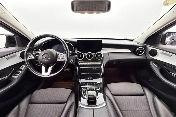 Mercedes-Benz C-Class (W205) (2019) — foto 7 van 27