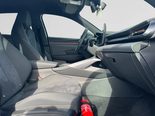 CUPRA Terramar e-Hybrid (PHEV) (2026) — foto 2 van 17