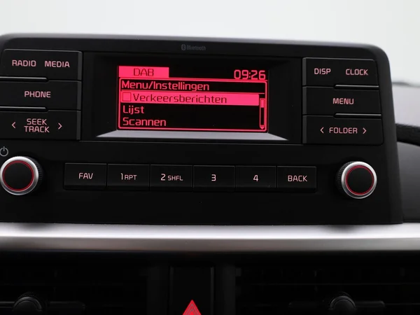 Kia Picanto (2022) — foto 8 van 37