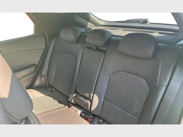 Kia XCEED (2024) — foto 2 van 29