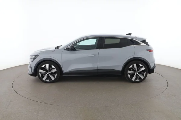 Renault Megane (2022) — foto 9 van 16
