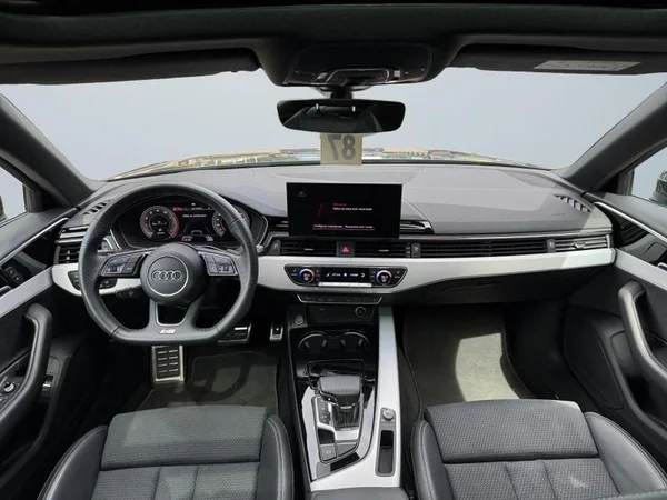 AUDI A4 Avant (2024) — foto 2 van 33