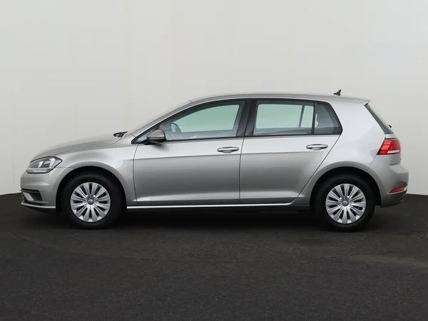 VOLKSWAGEN Golf (2018) — foto 12 van 23