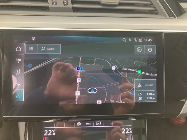 AUDI e-tron (2021) — foto 4 van 30