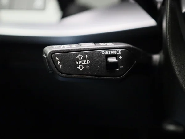 Audi A3 (2023) — foto 11 van 39