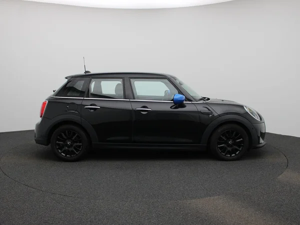 MINI One (2022) — foto 34 van 37