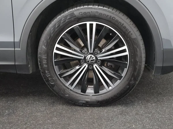 Volkswagen Tiguan (2022) — foto 25 van 29