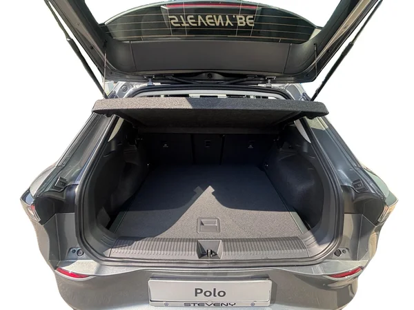 VOLKSWAGEN T-Roc (2026) — foto 2 van 16