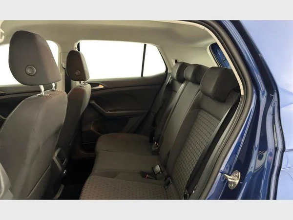 Volkswagen T-Cross (2023) — foto 6 van 23