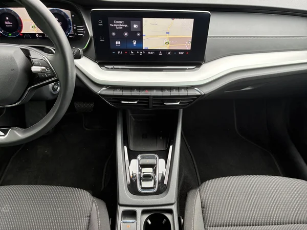 SKODA Octavia Combi (2024) — foto 15 van 24