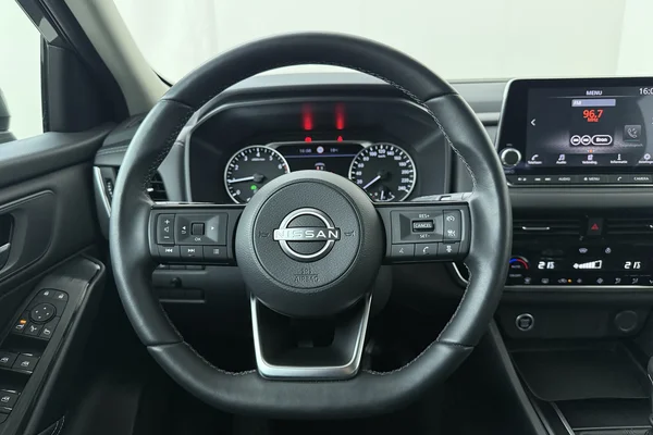 Nissan Qashqai (2023) — foto 2 van 20
