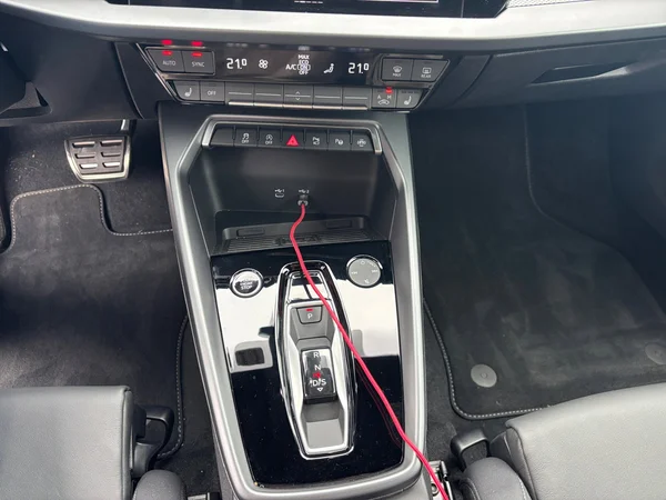 AUDI A3 Allstreet (2024) — foto 3 van 19
