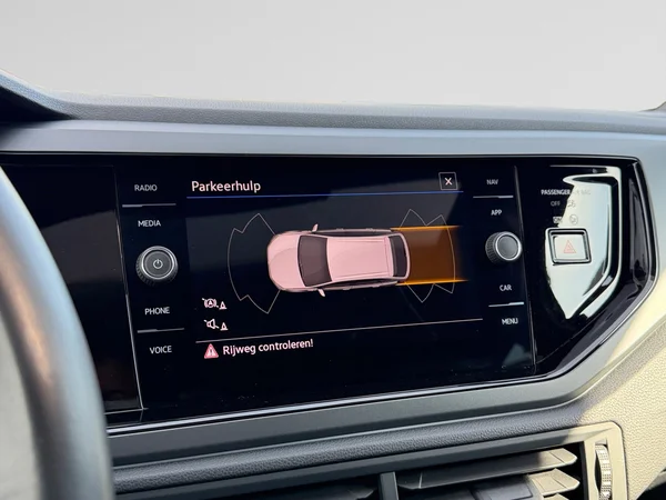 VOLKSWAGEN Taigo (2024) — foto 9 van 18