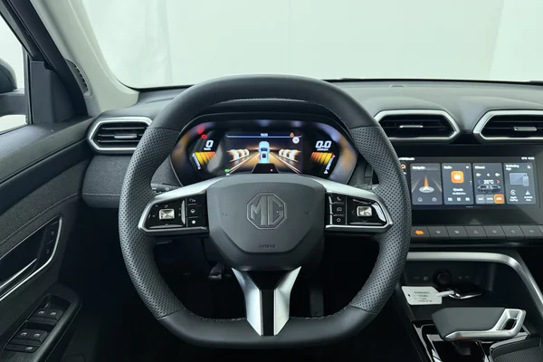 MG ZS Hybrid+ (HEV) (2026) — foto 2 van 16