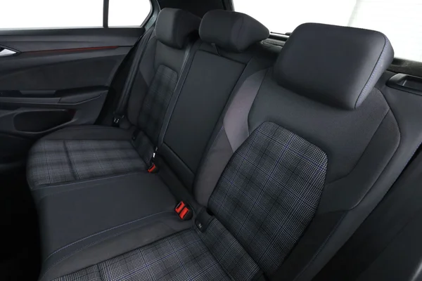 Volkswagen Golf (2024) — foto 5 van 16