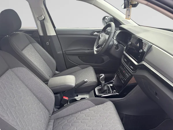VOLKSWAGEN T-Cross (2025) — foto 10 van 20