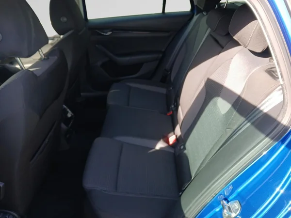SKODA Octavia Combi Dsl (2021) — foto 6 van 18