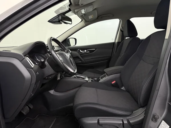 NISSAN Qashqai (2015) — foto 2 van 23