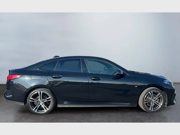 BMW 2 Gran Coupé (2022) — foto 26 van 29