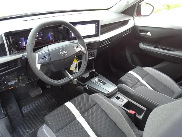 Opel Frontera (2025) — foto 4 van 28