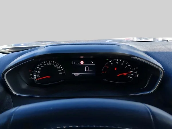 Peugeot 2008 (2022) — foto 2 van 15