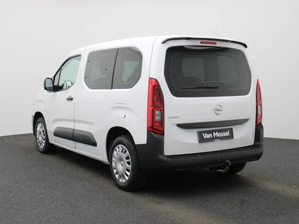 Opel Combo Life (2022) — foto 12 van 36