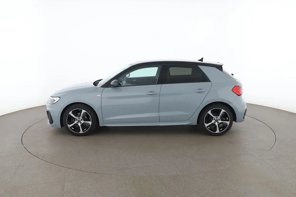 Audi A1 (2023) — foto 9 van 16