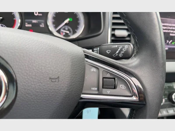 Skoda Karoq (2020) — foto 11 van 29