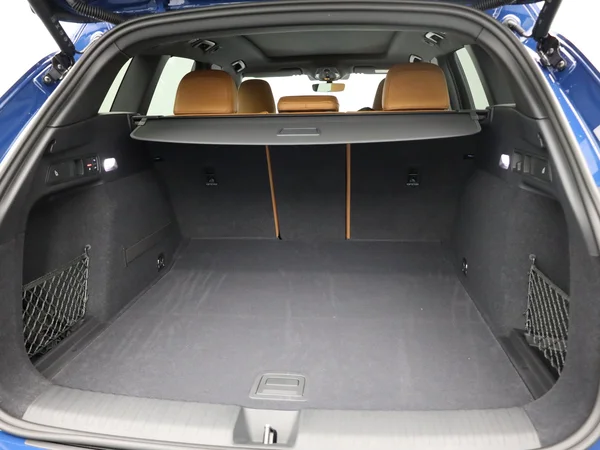 AUDI Q6 e-tron (2026) — foto 4 van 33
