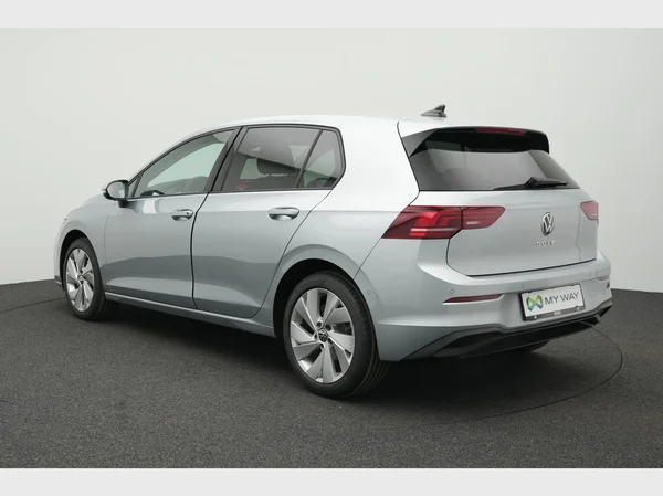 VOLKSWAGEN Golf VIII (2026) — foto 24 van 27