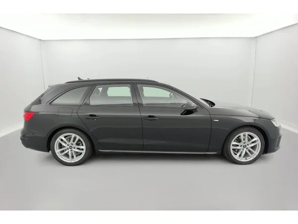 AUDI A4 Avant (2023) — foto 28 van 36