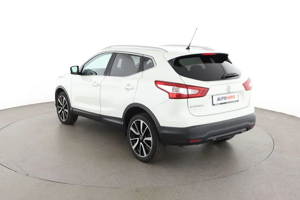 Nissan Qashqai (2016) — foto 10 van 16