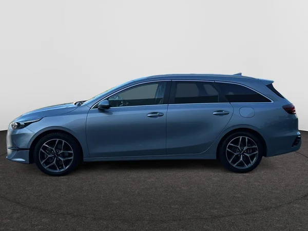 KIA Ceed SW (2022) — foto 12 van 24