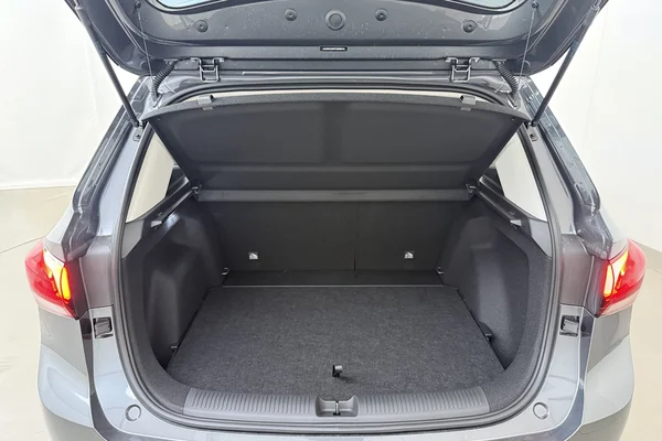 MG ZS Hybrid+ (HEV) (2026) — foto 12 van 16