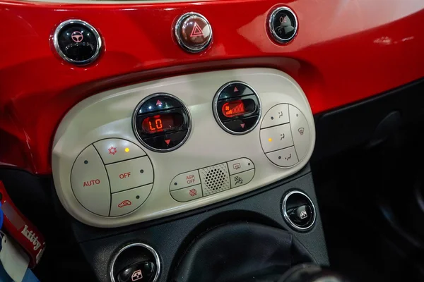 Fiat 500 (2019) — foto 16 van 50